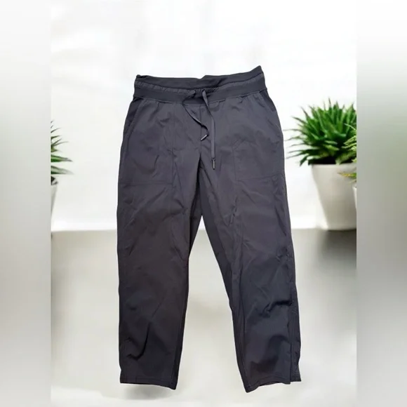 Lululemon Dance Studio Crop II
*Unlined 20" in like new condition Size 8 - Picture 2 of 2
